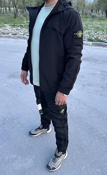 стон айлонд: Мужской комплект Stone Island: легкая ветровка + брюки карго - Цвет — 1