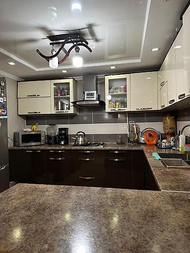 Продажа коттеджей и домов: 🏡 Продается 2-этажный дом с большим участком — Кызыл-Аскер, ул — 16