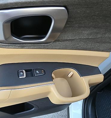 Kia: Kia Sorento: 2022 г., 1.6 л, Автомат, Гибрид, Кроссовер — 23
