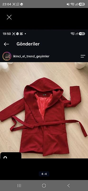 Qadın üst geyimləri – 3 model bir yerdə Paketə daxildir: - Klassik lalafo.az -da — 2 Qadın üst geyimləri – 3 model bir yerdə Paketə daxildir: - Klassik — 2