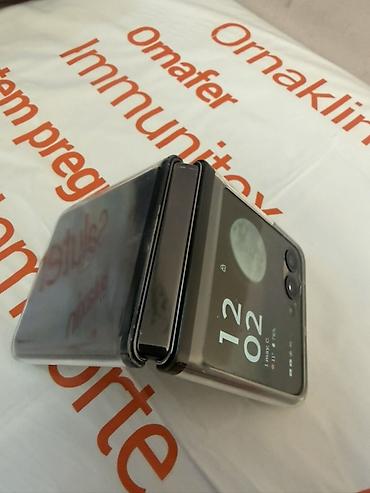 xiaomi note 20 ultra: Motorola Razr 40 Ultra, rəng - Qara, Barmaq izi — 4