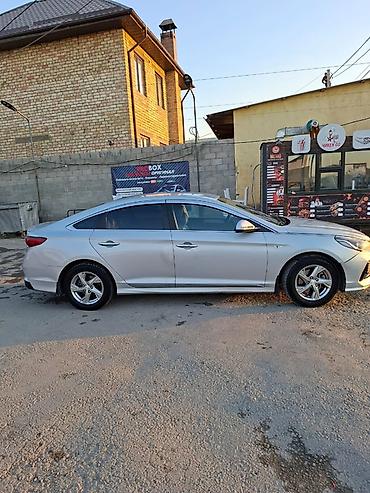 kia solaris: Hyundai Sonata: 2019 г., 2 л, Автомат, Газ, Седан — 6