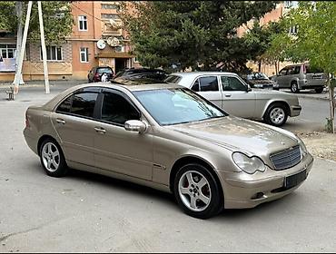 Mercedes-Benz: Mercedes-Benz C-Class: 2 l | 2000 il Sedan — 7
