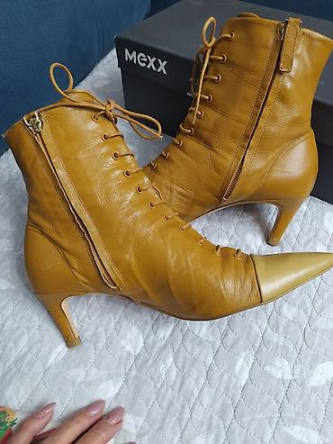 зара обувь: Продаю сапожки,, ZARA,, Деми,кожа, размер 37 -38,удобный каблук — 6