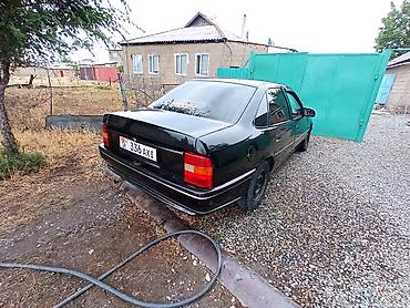 Opel Vectra: 1991 г., 1.8 л, Механика, Бензин, Седан at lalafo.kg — 8 Opel Vectra: 1991 г., 1.8 л, Механика, Бензин, Седан — 8