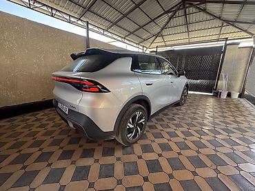 китайский кроссовер: Changan Qiyuan Q05: 2026 г., 0.1 л, Автомат, Электромобиль, Кроссовер — 6
