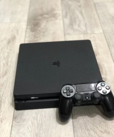 Техника и электроника: Продается ps4 слим непрошитая память 500гб. при осмотре сами