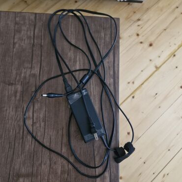 maqnitli adapter: Toshiba Satellite noutbuk - Marka/model: Toshiba Satellite
