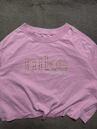 croplar: Nike qısaqol crop t-shirt Ölçü:M oversize problemi yoxdur, təzədir — 2