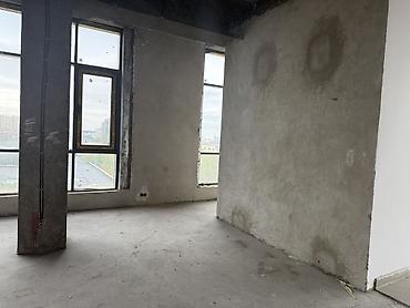 Коммерциялык мүлк: Кеңселерди сатуу 248 м², Ремонтсуз, Бизнес борбор, 5 кабат — 8