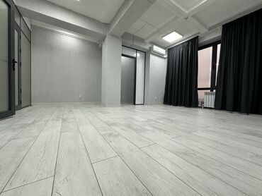 помищения аренда: Сдаю Офис, 50 м², В бизнес центре, С отдельным входом, С отдельным сан узлом, С системой безопасности
