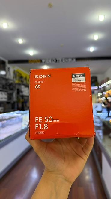internet data: Sony FE 50mm F1.8 (SEL50F18F) obyektiv - E-mount, 35mm Full-Frame — 1