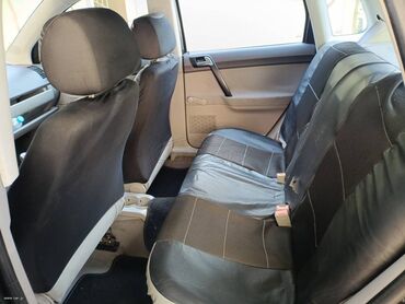 Volkswagen: Volkswagen Polo: 1.4 l. | 2002 έ. Χάτσμπακ at lalafo.gr — 8 Volkswagen: Volkswagen Polo: 1.4 l. | 2002 έ. Χάτσμπακ — 8