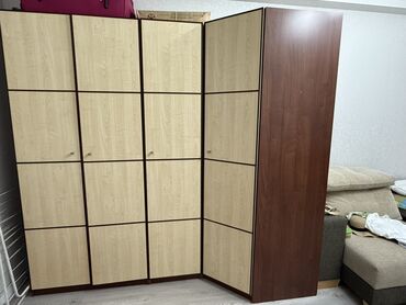 кровать со шкафом: Шкаф для одежды, Б/у, Угловой