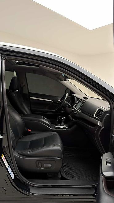 Продажа авто: Toyota Highlander: 2017 г., 3.5 л, Автомат, Бензин, Внедорожник — 7