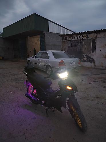 elektrikli moped ikinci el: Barter m50 üsdündə mən tərəfdən pul veriləcək - Korpus: qara rəngdə — 2