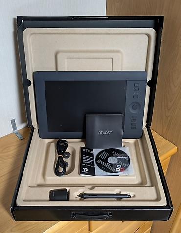 wacom one: Wacom, Б/у, Размер A4, Кабель, Совместим с Windows, iOS — 2