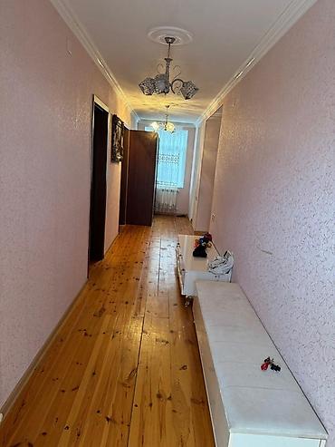 xacmazda tecili satilan evler: 5 otaqlı, 161 kv. m, Orta təmir — 4