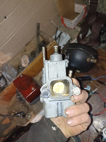 Motosiklet hissələri: Motosiklet Minsk125 vosxod ramaya yilib mator yığmaq lazımdı arxa — 37