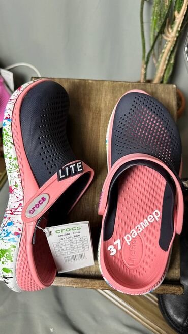 Сабо: ПИСАТЬ ТОЛЬКО ВАТСАП ✅ Crocs – лёгкие сабо и clogs с ремешком - — 24