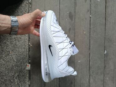 Patike: Patike — 22