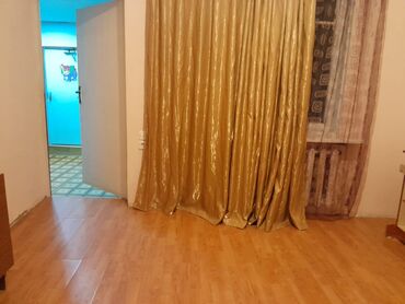 Посуточная аренда квартир: 3 otaqli evdir 1 otaqı kiraye verilir hamam toilet,metbex ev yiyesi
