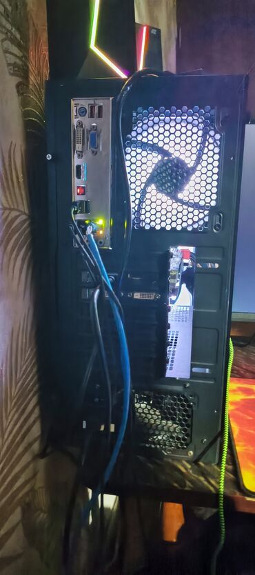 Masaüstü kompüterlər və iş stansiyaları: Gaming kompüter komplekti her şey ustunde hazir qoş işlet windos 10 — 14