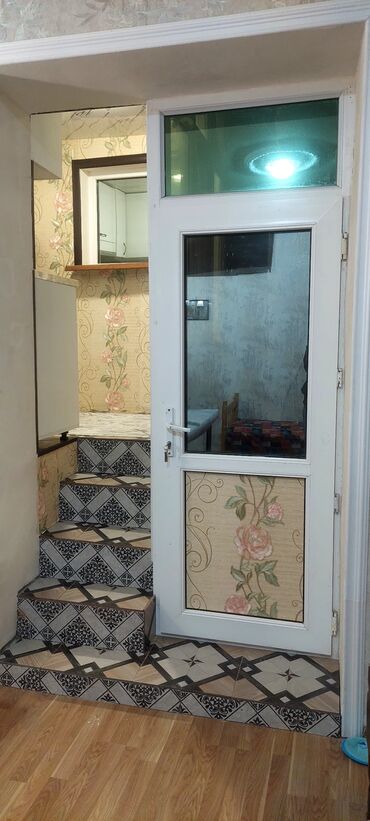 Otaqların uzunmüddətli kirayəsi: Kirayə verilir – mebellə təchiz olunmuş ayrıca 1 otaq. Zığ kəndi -da lalafo.az — 7 Otaqların uzunmüddətli kirayəsi: Kirayə verilir – mebellə təchiz olunmuş ayrıca 1 otaq. Zığ kəndi — 7