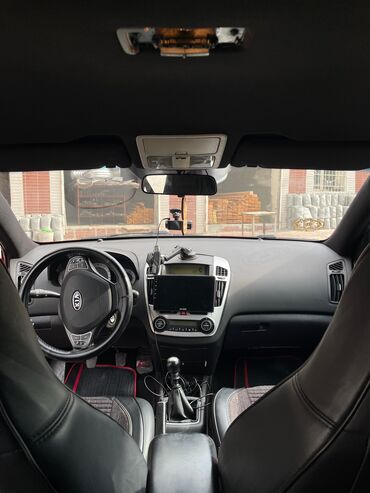 Kia: Kia Ceed: 1.4 l | 2007 il Hetçbek — 13