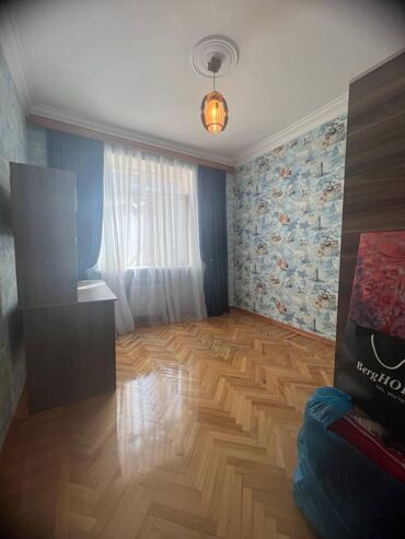 Köhnə tikili: Bakı, 4 otaqlı, Köhnə tikili, m. Həzi Aslanov, 100 kv. m — 12