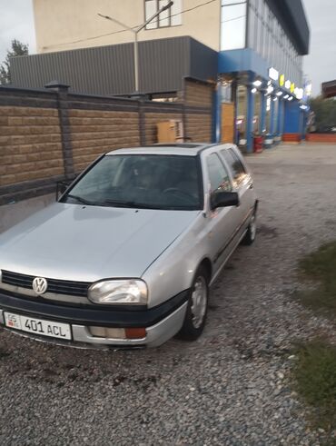 голф жетта: Volkswagen Golf: 1993 г., 1.6 л, Механика, Бензин, Хэтчбэк