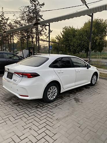Продажа авто: Toyota Corolla: 2022 г., 1.8 л, Автомат, Гибрид, Седан — 10