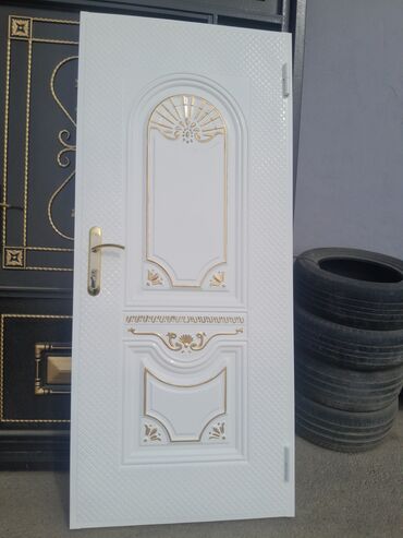 Giriş qapıları: Yeni Giriş qapısı Zamok və çərçivə ilə, Zəmanətli, Ödənişli quraşdırma, Ödənişli çatdırılma, Rayonlara çatdırılma — 2