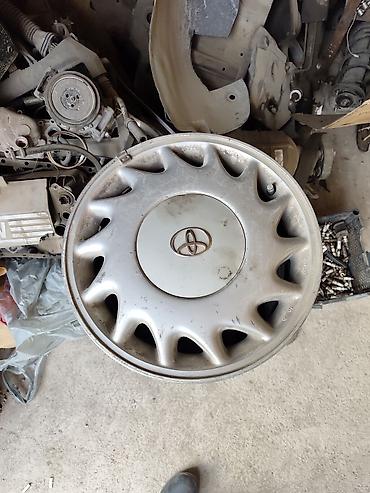 argb controller: Литые Диски R 15 Toyota, Комплект, отверстий - 5, Б/у — 1