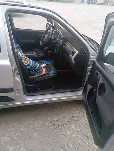 sprinter 4 4: Volkswagen Golf: 1992 г., 1.8 л, Механика, Бензин, Хэтчбэк — 10