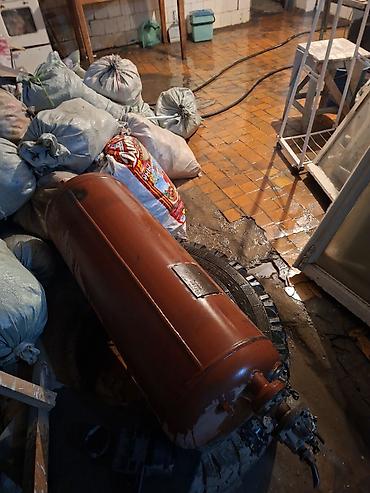 ёмкост: Газ.баллон 93л. - Материал: сталь, цилиндрический корпус с фланцем и — 1