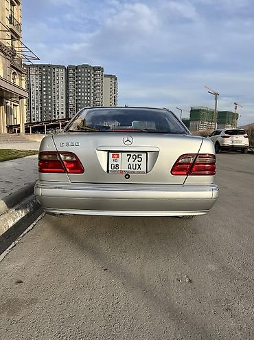 Mercedes-Benz: Mercedes-Benz E-Class: 2002 г., Бензин, Седан — 6