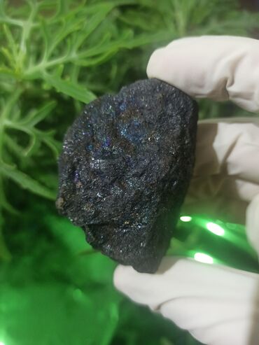 Qiymətli daşlar: 💎 Təbii Magnetite-Bornite Daşı😍 Qiymətlə bağlı maraqlananlar zəhmət — 10