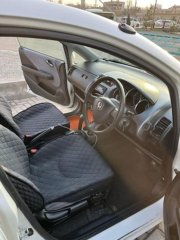 Honda: Honda Fit: 2003 г., 1.3 л, Вариатор, Бензин, Хэтчбэк — 9