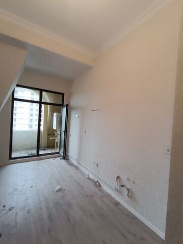 Uzunmüddətli kirayə mənzillər: Sumqayıt şəhəri Bulvar Mirvaridən qanuni 3 otaqlı mənzil boş vəziyətdə — 2