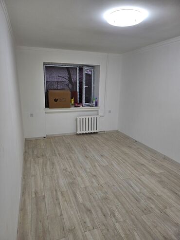 5 микрорайон бишкек: 2 комнаты, 43 м², Индивидуалка, 1 этаж, Косметический ремонт