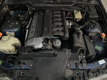 BMW: BMW 3 series: 2 l | 1993 il Sedan — 6