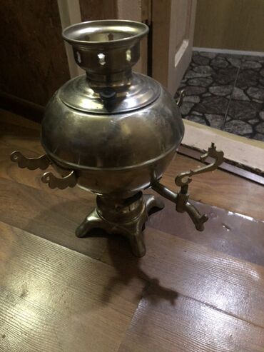 ТВ и видео: Elektrik samovar – metal korpuslu, klassik dizayn. Xüsusiyyətlər: -