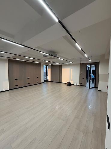 Сдаю Офис целиком: 94 м², В бизнес центре, С ремонтом
