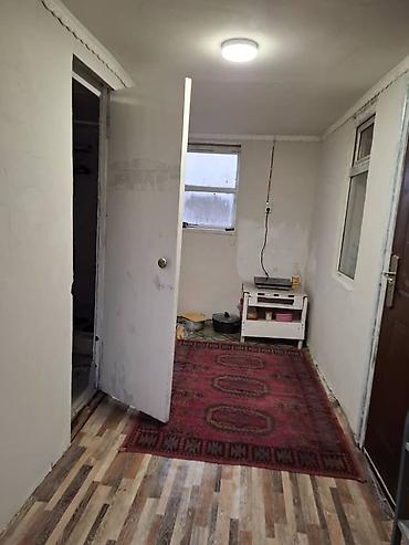 Продажа коттеджей и домов: Продаётся жилой дом с участком. Характеристики: - Отдельно стоящий — 4