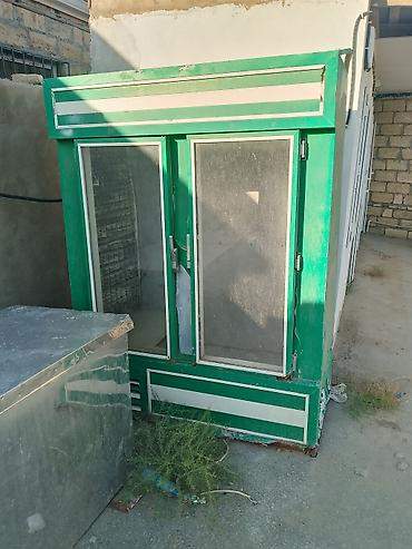 vitrin: İki qapılı şüşə vitrin soyuducu/kamera. - Rəng: yaşıl-ağ dekorlu — 2