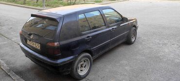 wolksvagen passat: Volkswagen Golf: 2 l. | 1994 il | Hetçbek