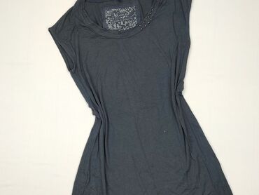 Women`s T-shirt, size XS (EU 34)