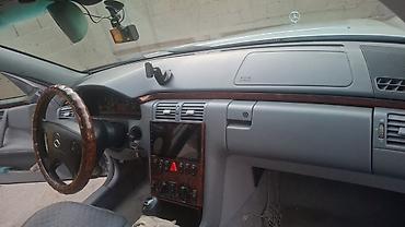 тиков: Mercedes-Benz E-Class: 1999 г., 3.2 л, Механика, Газ, Универсал — 3
