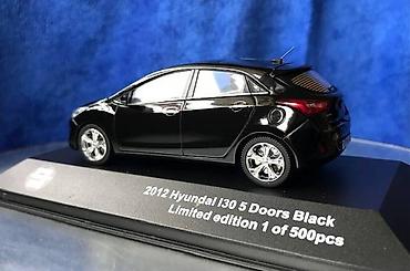 Avtomobil modelləri: Коллекционная модель Hyundai i30 5 door black 2012 Limited Edition — 22